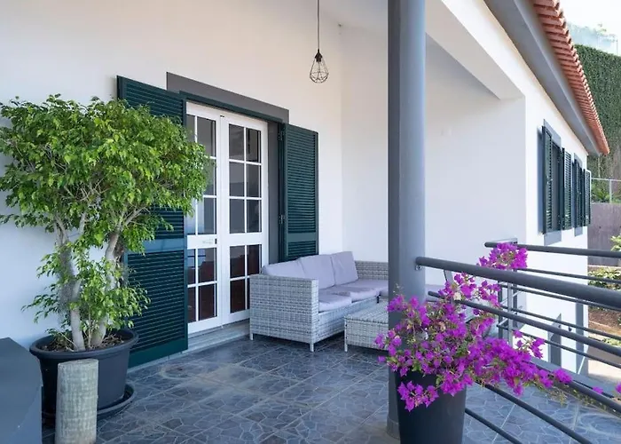 Casa Almada Ribeira Brava