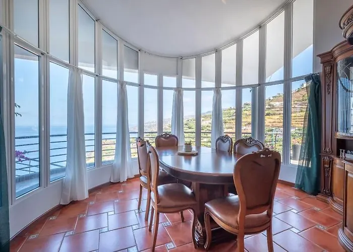 Casa Almada Ribeira Brava