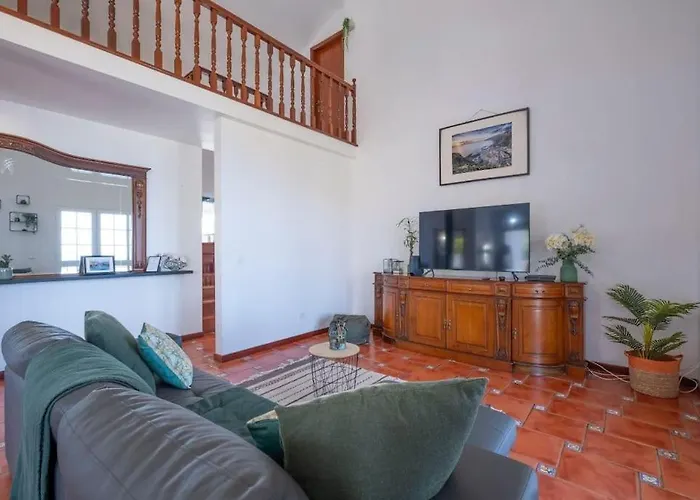 Casa Almada Tatil Evi *