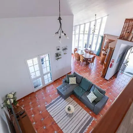 Semesterbostad Casa Almada Ribeira Brava